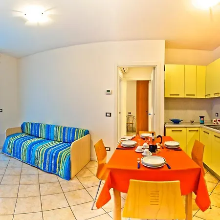 Stefania Apartment *